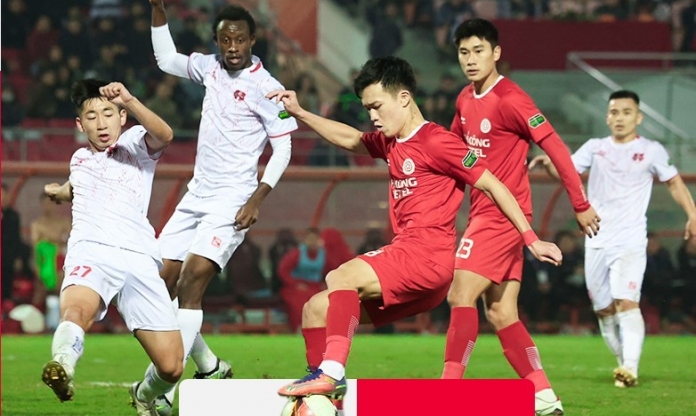 VIDEO: Hoàng Đức bất lực trong ngày HLV Troussier dự khán