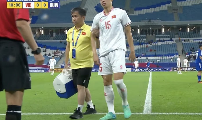 Vừa thi đấu, Đình Bắc báo tin cực buồn cho U23 Việt Nam