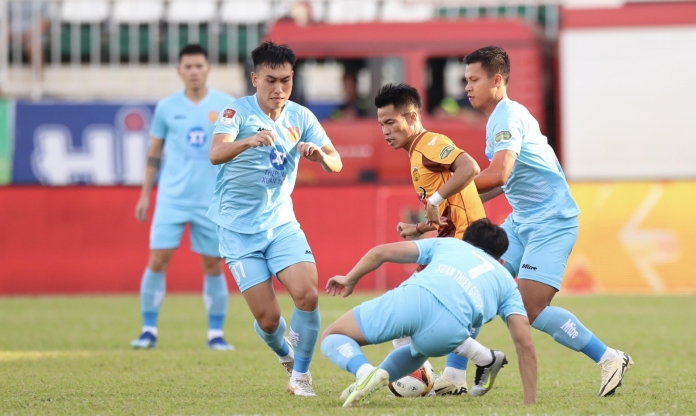 HAGL hoà kịch tính Nam Định trên sân Pleiku