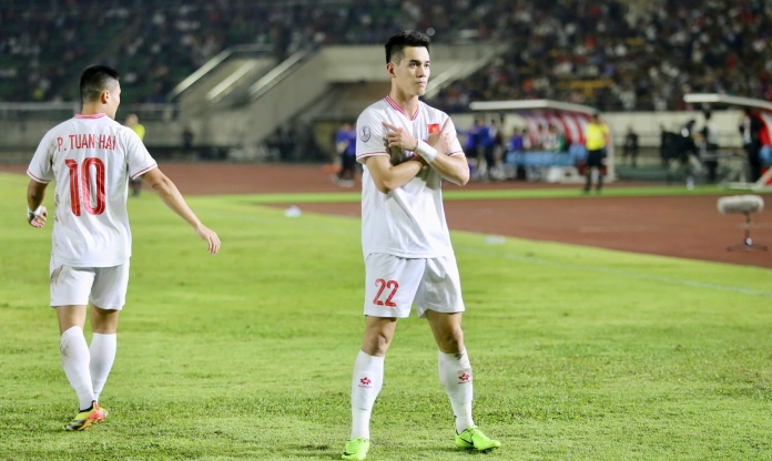 FIFA bất ngờ gọi tên 2 cầu thủ ĐT Việt Nam sau trận thắng 4-1