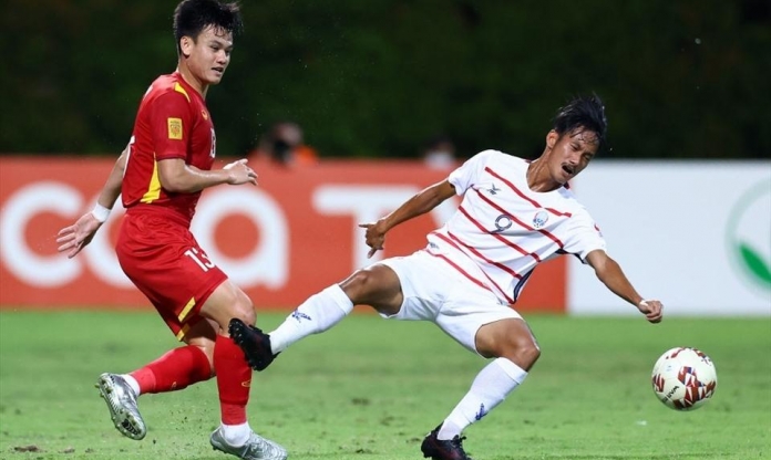 CĐV Campuchia dự đội nhà thắng ĐT Việt Nam trong 'cơn mưa bàn'