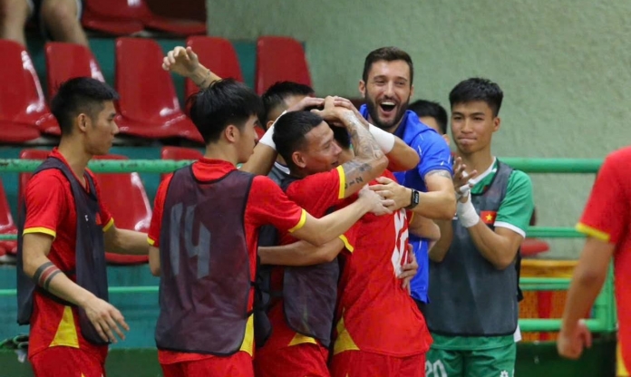 Việt Nam tăng hạng vượt bậc trên BXH FIFA?