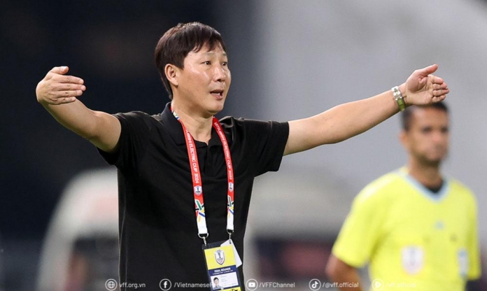 HLV Kim Sang Sik khiến cả Đông Nam Á ngả mũ vì thống kê khó tin