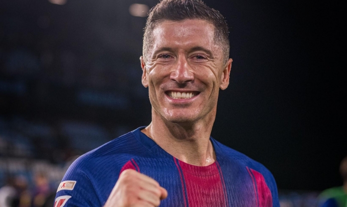 Lewandowski vượt mặt Neymar, sẵn sàng gia nhập ngôi đền huyền thoại Barca