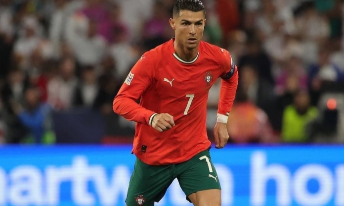 Ronaldo: 'Tôi hy vọng CĐV sẽ la ó mình vì...'