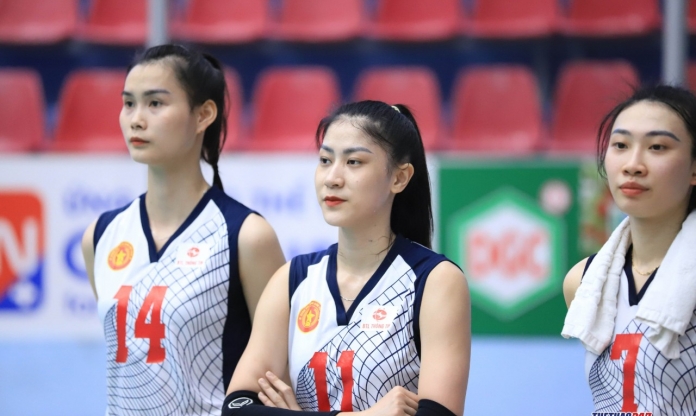 Chiêm ngưỡng đội bóng chuyền nữ đẹp nhất Việt Nam, HLV còn đẹp hơn