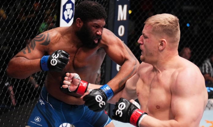 Hạ knock-out Curtis Blaydes, Sergei Pavlovich chờ ngày tranh đai vô địch