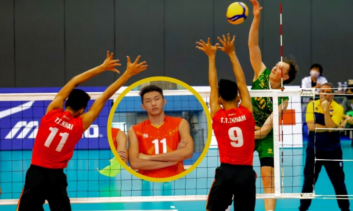 Khủng long Việt Nam 18 tuổi cao 1m97 ghi 11 điểm trước đội bóng hạng 37 thế giới