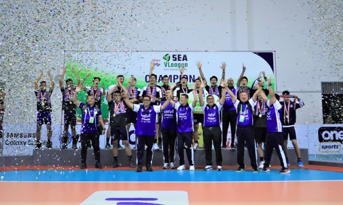 Trao thưởng cá nhân và đồng đội chặng 1 bóng chuyền nam SEA V.League 2023: Indonesia vô địch