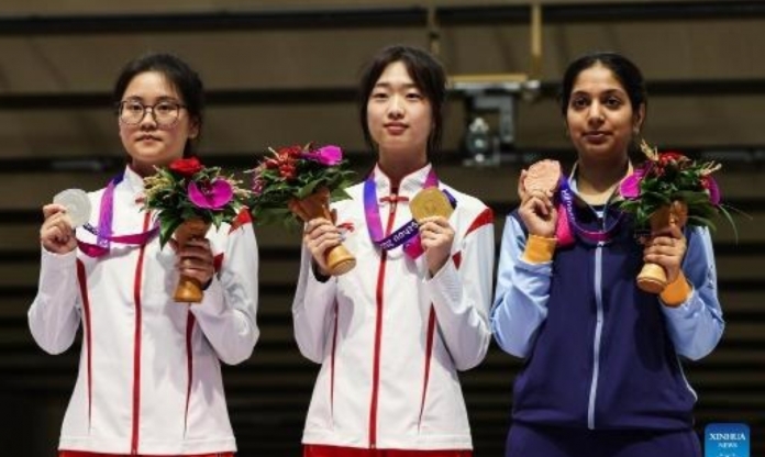 Xạ thủ chủ nhà Trung Quốc lập cú đúp HCV ASIAD 19, suýt phá 2 kỷ lục thế giới