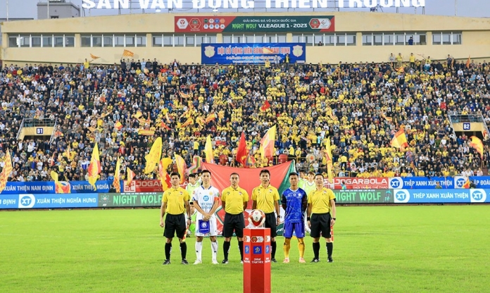 Đại gia V-League bị phạt vì 'vấn đề muôn thuở'