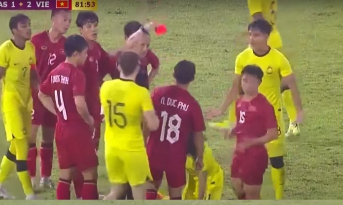 CĐV Đông Nam Á: 'Cầu thủ U22 Việt Nam là những diễn viên tài ba nhất'