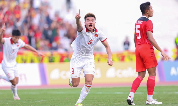 Trực tiếp U22 Việt Nam 1-1 U22 Indonesia: Văn Tùng lập công