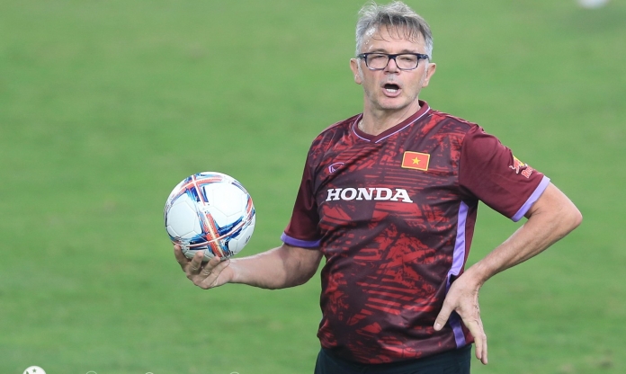 HLV Troussier họp khẩn, ra quyết định không ai ngờ tới với ĐT Việt Nam