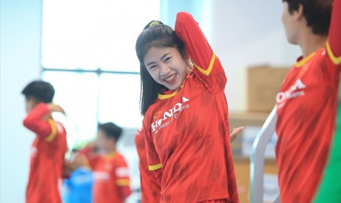 Thanh Nhã báo tin cực vui tới người hâm mộ