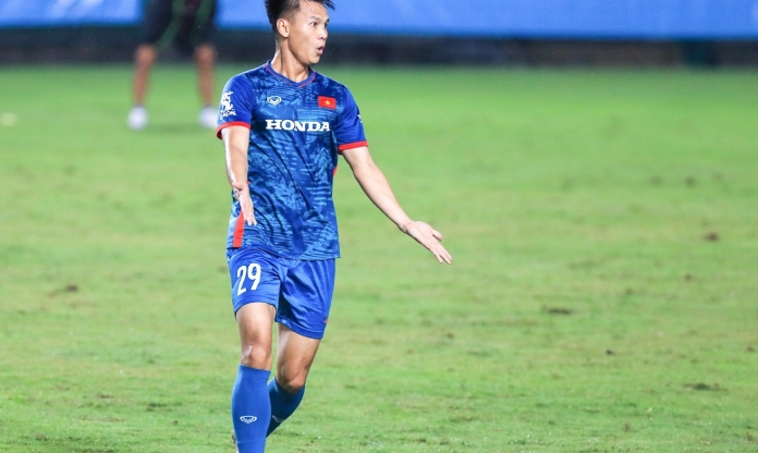 'Đại gia V-League' mời gọi tuyển thủ ĐT Việt Nam