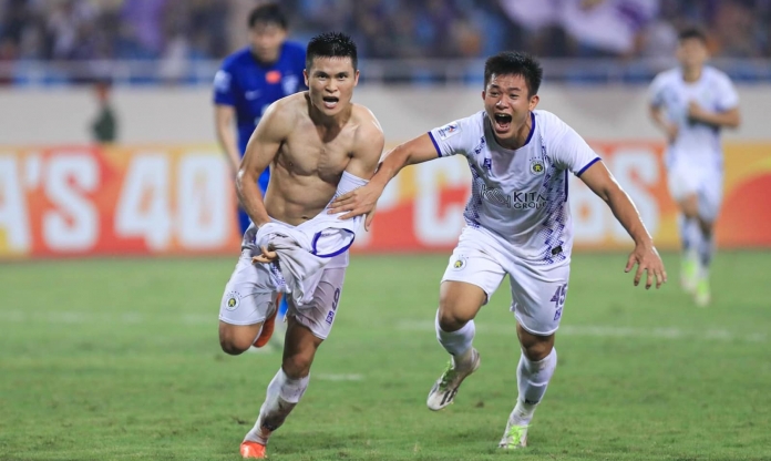 HLV châu Âu bất ngờ đến xem Hà Nội đá AFC Champions League