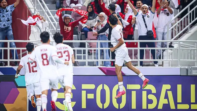 CĐV Indonesia không thể ngừng thốt lên 1 điều khi tiến vào bán kết