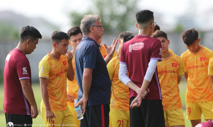 HLV Troussier bất ngờ ra 'lệnh cấm' về U22 Việt Nam tại SEA Games