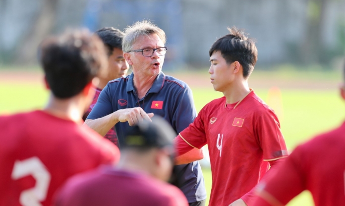 VIDEO: U22 Việt Nam làm điều đặc biệt trước bán kết SEA Games