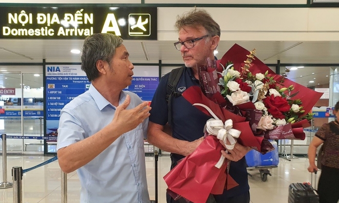 HLV Philippe Troussier chia tay U22 Việt Nam sau SEA Games 32