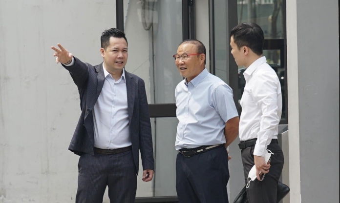 HLV Park Hang Seo đưa HLV Shin đến Việt Nam làm việc