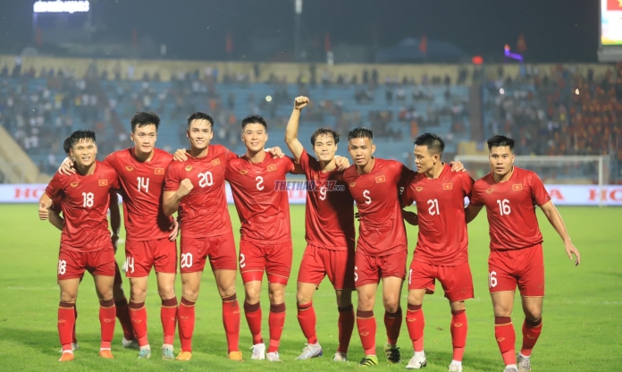 CĐV Đông Nam Á đồng loạt 'ngả mũ', nói điều khó tin về ĐT Việt Nam