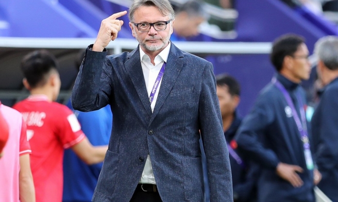 HLV Troussier nói gì khi ĐT Việt Nam thua cay đắng phút bù giờ?