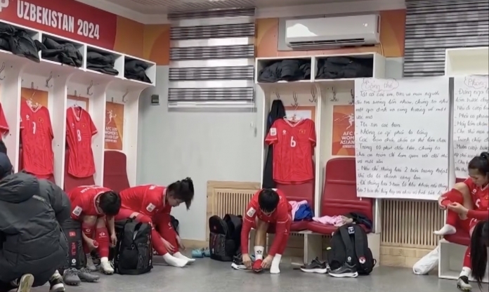 Rò rỉ hình ảnh phòng thay đồ tuyển Việt Nam với 'lời tiên tri' về trận thua 0-10