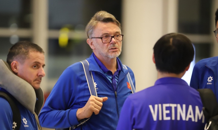 HLV Troussier rời Việt Nam ngay trong đêm?