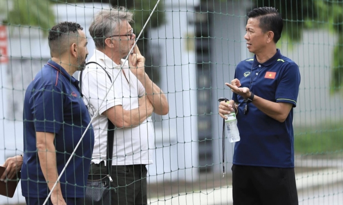 'Người cũ' dẫn dắt U23 Việt Nam thay HLV Troussier