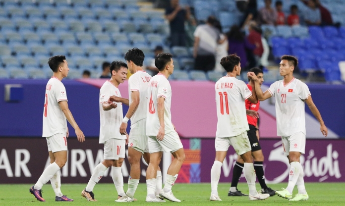U23 Việt Nam vắng hàng loạt cầu thủ trước trận quyết định