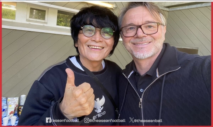 HLV Troussier cổ vũ U23 Indonesia