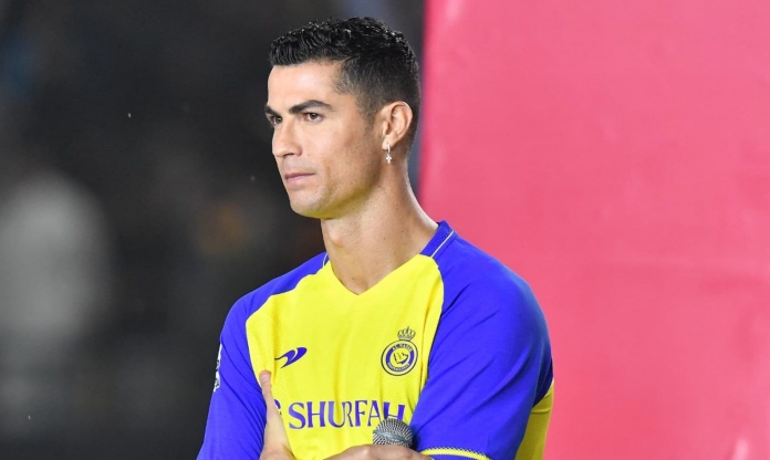 Vừa đến Al Nassr, Ronaldo đã được khen sánh ngang với 'Vua bóng đá' Pele