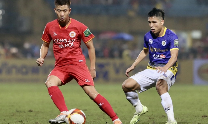 Phan Văn Đức ‘bắn tín hiệu’ đến ‘dải ngân hà’ V-League
