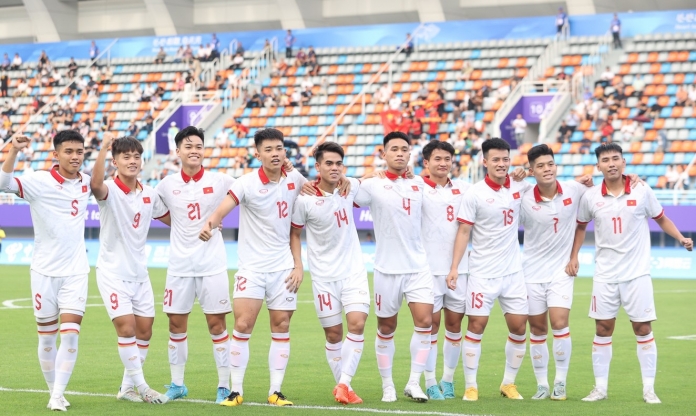 Lịch thi đấu bóng đá hôm nay 21/9: Iran vs Việt Nam mấy giờ?