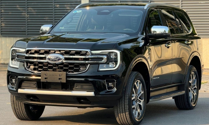 Chạy lướt 2 năm, Ford Everest xuống giá khó tin trên thị trường xe cũ