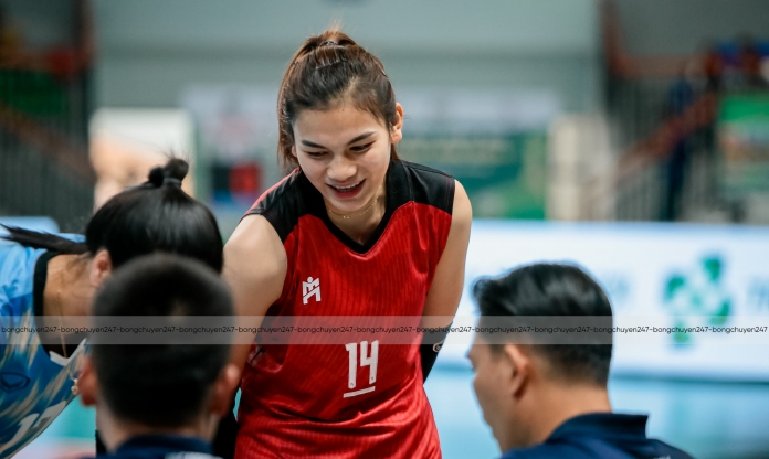 Vi Thị Như Quỳnh nhận khen thưởng của tỉnh Quảng Ninh