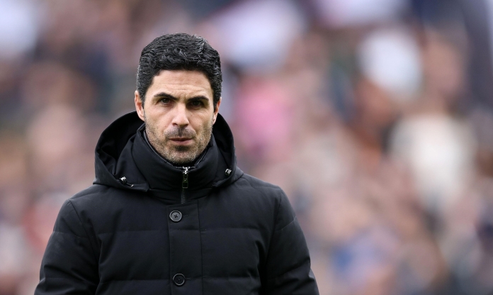 Ngưỡng mộ người thừa Real Madrid, HLV Arteta nỗ lực tìm cách cứu vớt