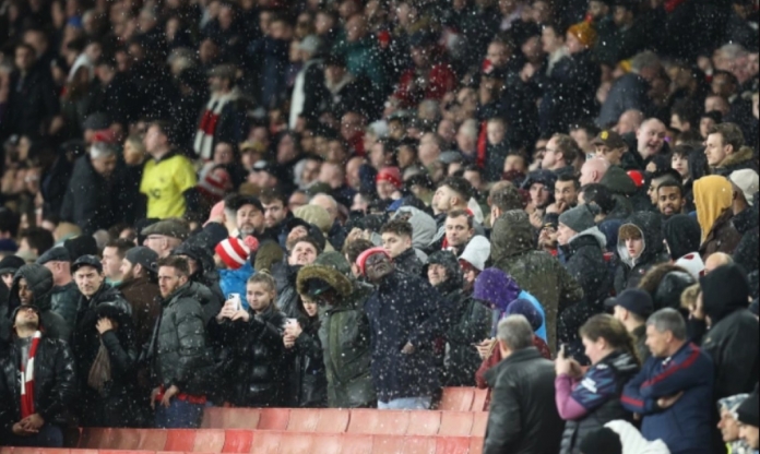 Đi vào vết xe đổ của MU, Arsenal khiến CĐV phẫn nộ vì sự cố trên sân Emirates