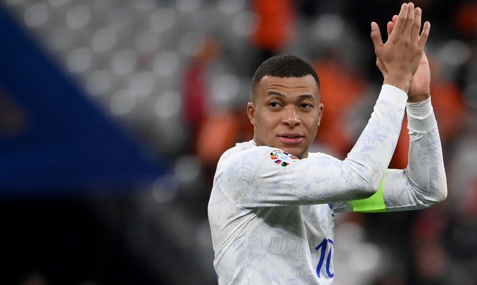 Chói sáng trong ngày nhận băng thủ quân, Mbappe vượt mặt Quả bóng Vàng ở thống kê ấn tượng