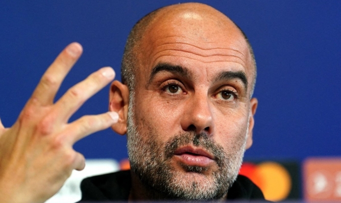 Chứng kiến kỷ lục HLV bị 'trảm', Pep Guardiola chỉ giáo bí kíp trụ vững tại Ngoại hạng Anh