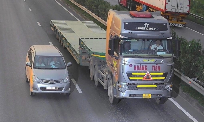 Loạt lỗi giao thông từng khó phát hiện giờ bị camera AI 'soi' rõ mồn một, tài xế khó thoát phạt
