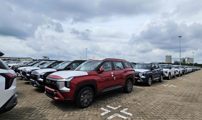 Những chiếc Mitsubishi Destinator đầu tiên cập cảng Việt Nam, sẵn sàng ra mắt đấu CX-5, Territory