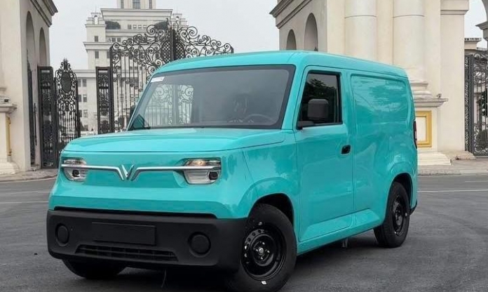 Ảnh thực tế VinFast EC Van bản thương mại: Khoang hàng rộng, tối ưu cho nhu cầu giao hàng trong phố