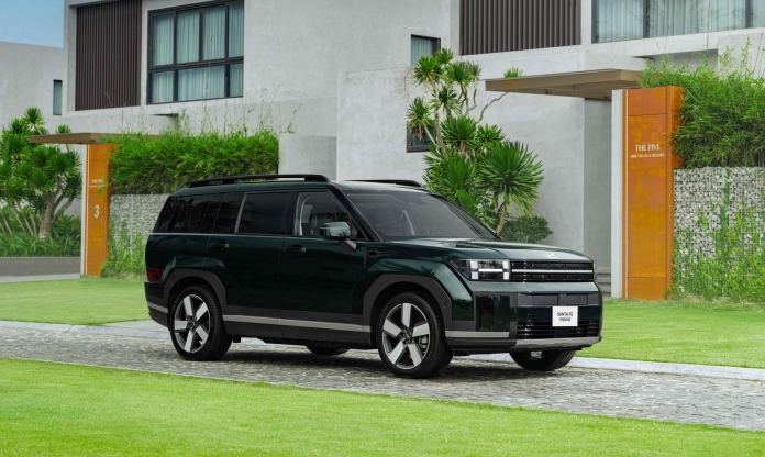 Cuộc đua giảm giá xe hybrid bùng nổ cuối năm: Nhiều mẫu ưu đãi phí trước bạ, giảm tiền mặt tới cả trăm triệu đồng