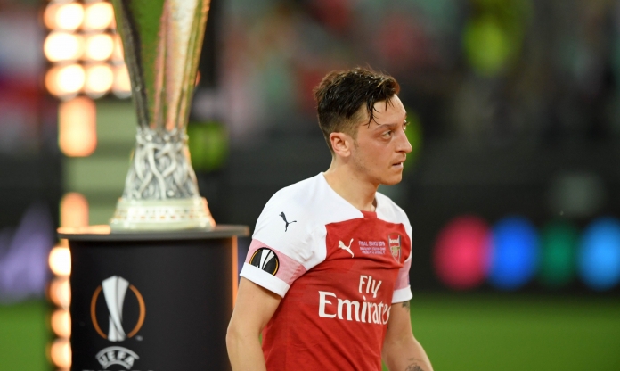 Mesut Ozil chính thức giải nghệ ở tuổi 34: Đoạn kết buồn của một thiên tài