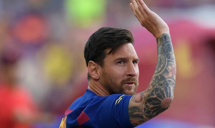 Chủ tịch lên tiếng thúc Messi sớm chọn con tim hay lý trí