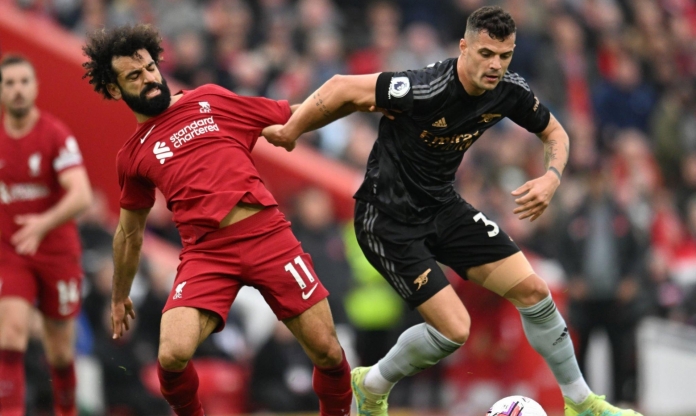 Đánh rơi chiến thắng tại Anfield, Arsenal đánh mất lợi thế đua vô địch với Man City