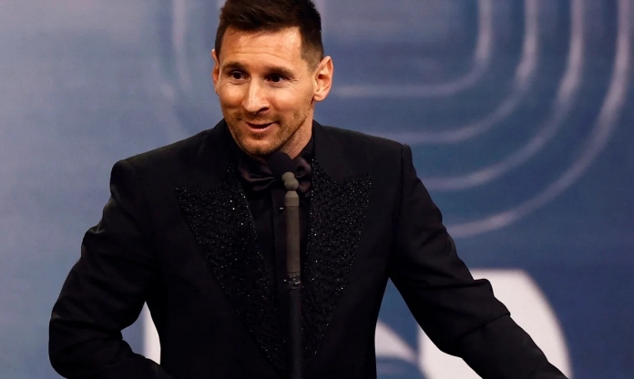 CHÍNH THỨC: Messi làm nên lịch sử với bộ ba giải cầu thủ hay nhất thế giới